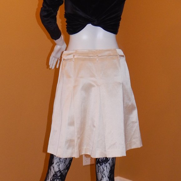 LILLY PULITZER size 2 Pearl Satin Skirt - Picture 5 of 9